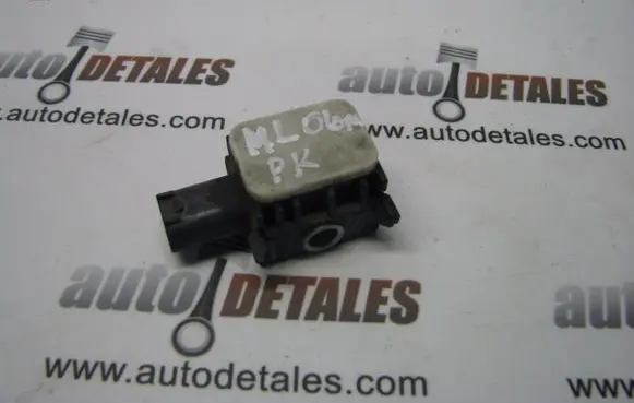 Mercedes-Benz GL X164 Airbag deployment crash/impact sensor A0038202926