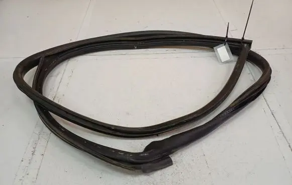 Mini One - Cooper R50 - 53 Trunk rubber seal (body) 