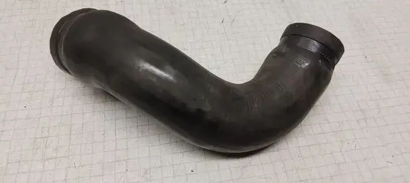 Audi A6 S6 C4 4A Engine coolant pipe/hose