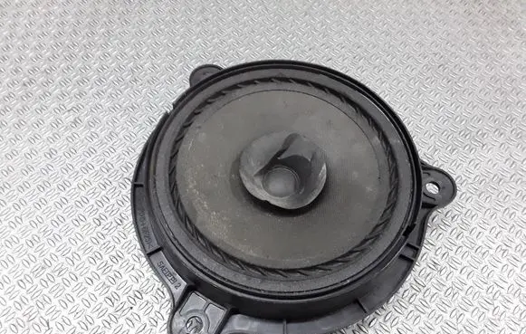 Nissan Prairie Front door speaker 28156EN000