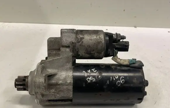 Volkswagen PASSAT B6 Starter motor 1005831