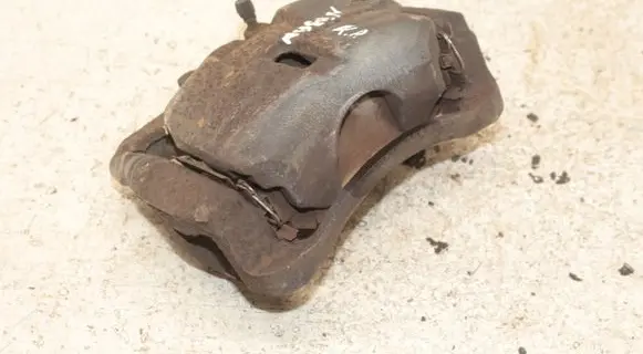 Nissan Qashqai Front brake caliper
