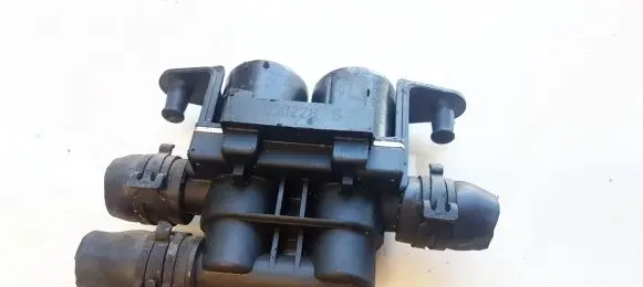 BMW 5 E60 E61 Coolant heater control valve 64126927915 1147412176