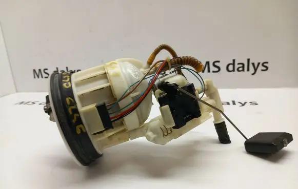 Mercedes-Benz E W211 In-tank fuel pump A2114703994 2114703994