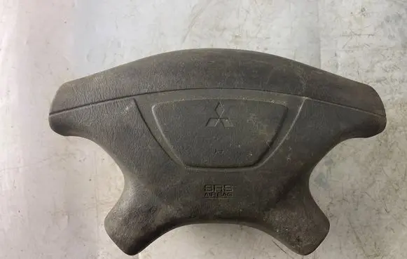 Mitsubishi Pajero Sport I Steering wheel airbag Bmam9h1badg