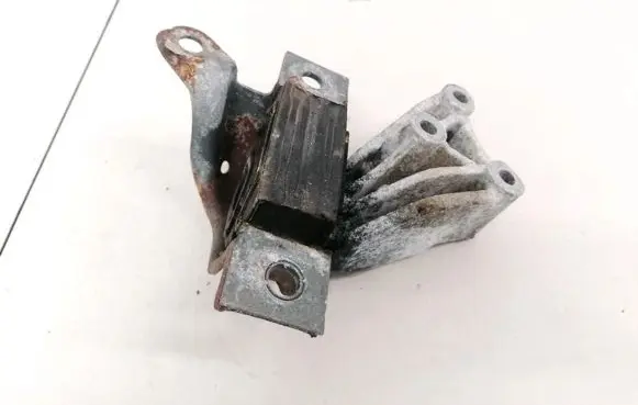 Fiat Punto (188) Engine mount bracket