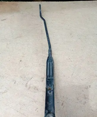 Audi A4 S4 B5 8D Rear wiper blade arm 123663