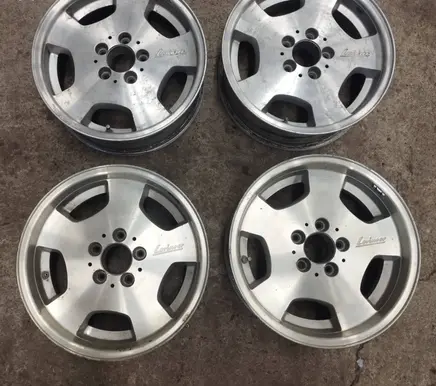 R16 alloy rim