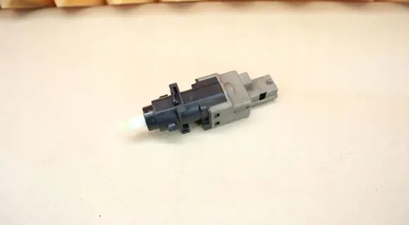 Clutch pedal sensor