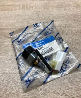 Hyundai Getz Clutch pedal sensor 9384038000