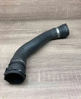 BMW 5 E39 Engine coolant pipe/hose 2248865 NW320