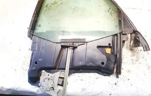 Audi A6 S6 C4 4A Rear door window/glass frame 