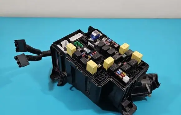 Isuzu D-Max Fuse box set IMPRK1406790
