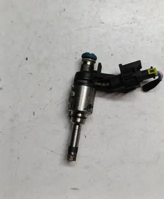KIA Ceed Fuel injector B1129209 0261500100 35310-2B