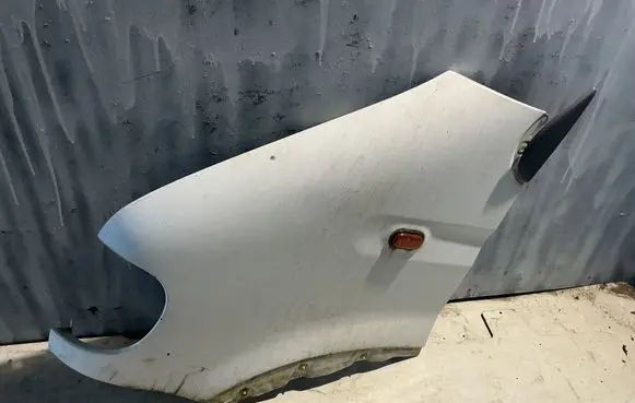 Renault Master II Fender 