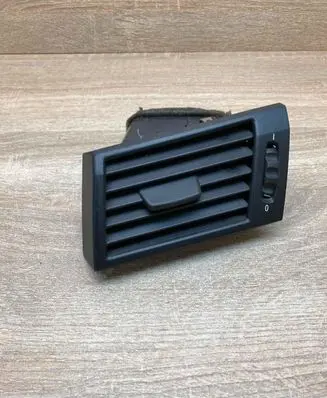 BMW X3 E83 Dashboard side air vent grill/cover trim 3400075