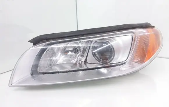 Volvo XC70 Headlight/headlamp 31214347 D1S