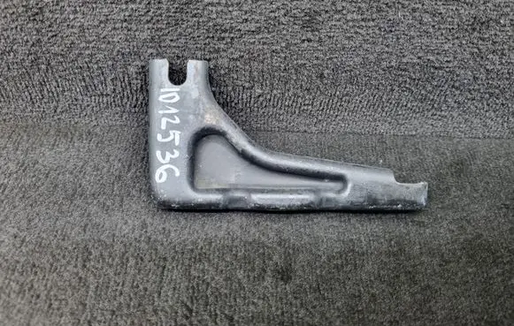 Audi A8 S8 D3 4E Fuel pump bracket 057130407L