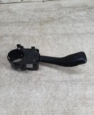 Volkswagen PASSAT B5 Indicator stalk 8L0953513 157386