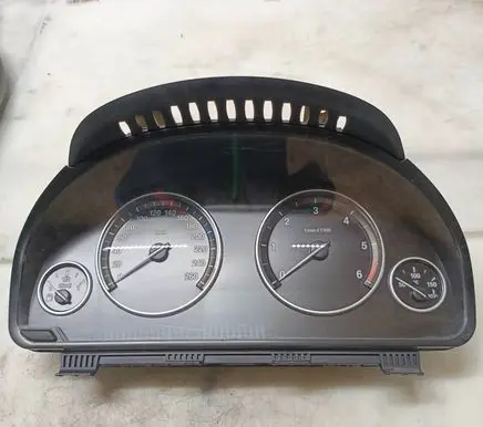 BMW 5 F10 F11 Speedometer (instrument cluster) 25811511 9280483 223226911