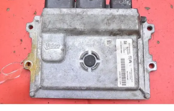 Peugeot 208 I Engine control unit/module ECU 9811545080