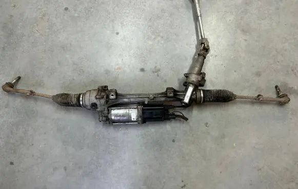 BMW 1 F20 F21 Steering rack 6874677 14289010 83533800000