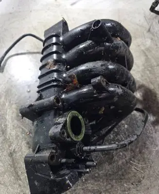 Ford Mondeo Mk III Intake manifold M738A