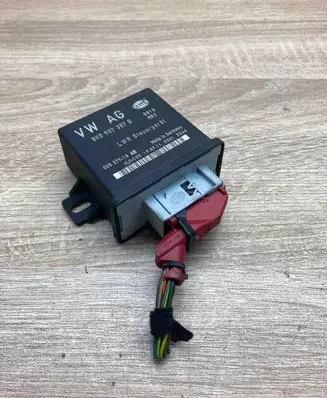 Audi A4 S4 B8 8K Light module LCM 8K5907357B 00837918AB