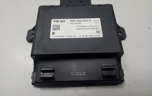Volkswagen PASSAT B6 Power management control unit 8K0959663A