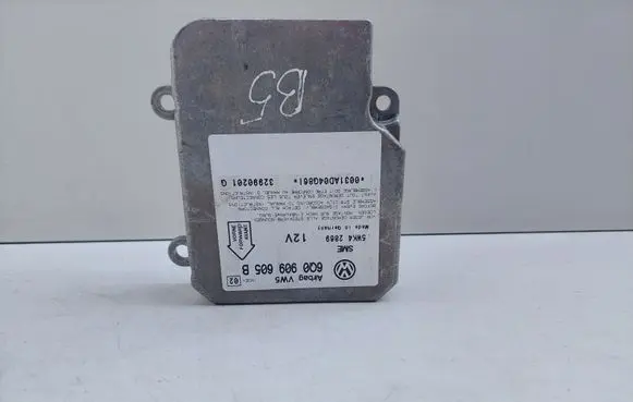 Volkswagen PASSAT B5 Airbag control unit/module 6Q0909605B