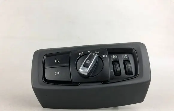 BMW 2 F22 F23 Light switch 6824890