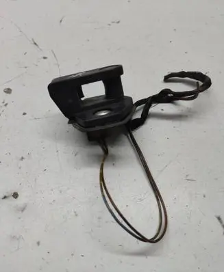 BMW 5 E39 Front door lock loop/hook striker 8105511
