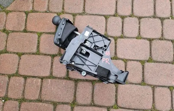 Opel Combo E Gear shift rod 9814652680