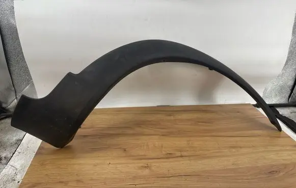 Volvo XC70 Front arch trim 8620130