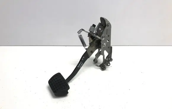 Toyota bZ4X Brake pedal 8951042010