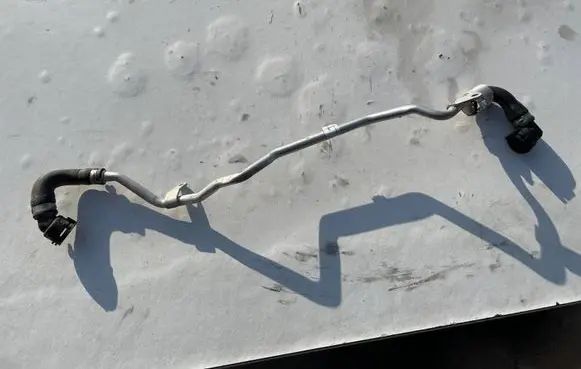 BMW 2 F45 Engine coolant pipe/hose 0031374231