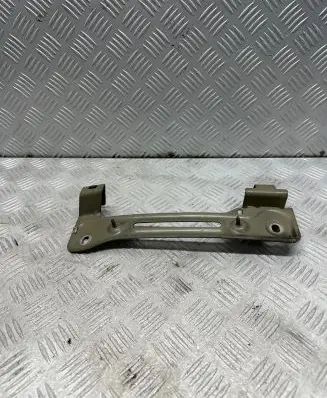 Audi Q7 4M Fender mounting bracket 4M0821431