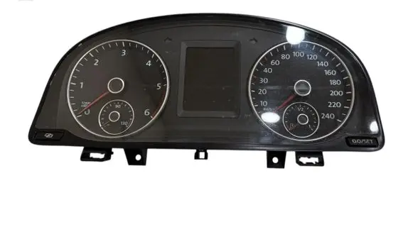 Volkswagen Touran II Speedometer (instrument cluster) 1T0920881A 1119011221