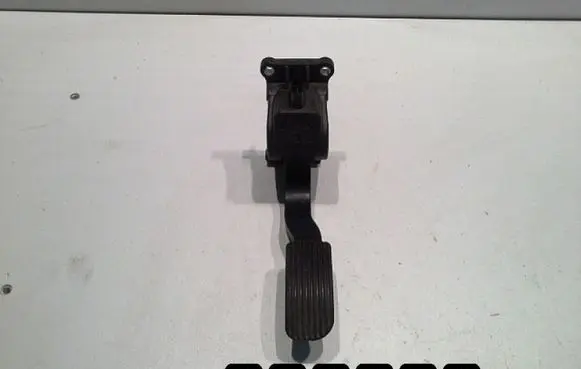 Mercedes-Benz Sprinter W901 W902 W903 W904 Accelerator throttle pedal 0280755025