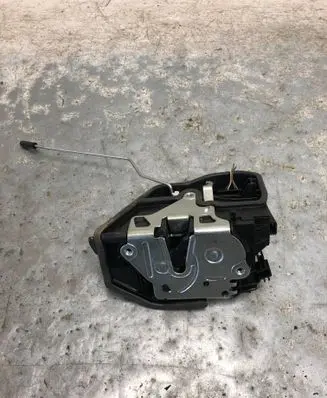 BMW 5 F10 F11 Rear door lock 7229459