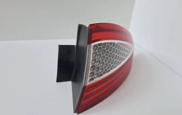 Ford Mondeo MK IV Rear/tail lights 7S7113404AD 0374D