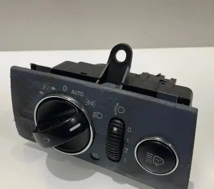 Mercedes-Benz E W211 Light switch 2115450204 04056011 A2115450204