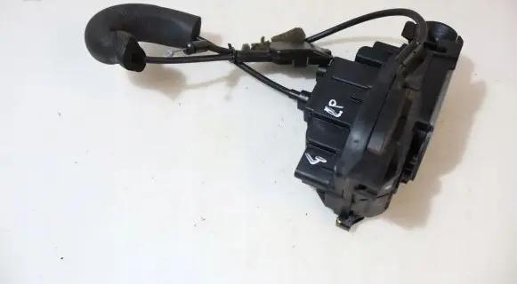 Renault Megane III Front door lock