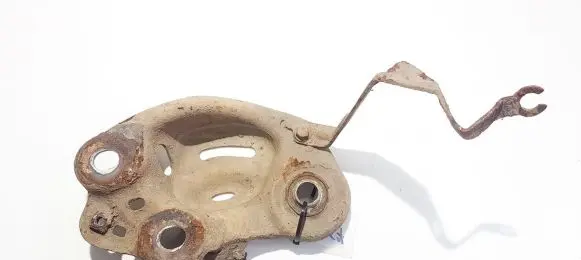 Volvo V70 Bracket in trunk/boot 