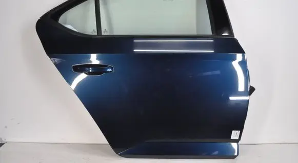 Skoda Superb B8 (3V) Rear door 