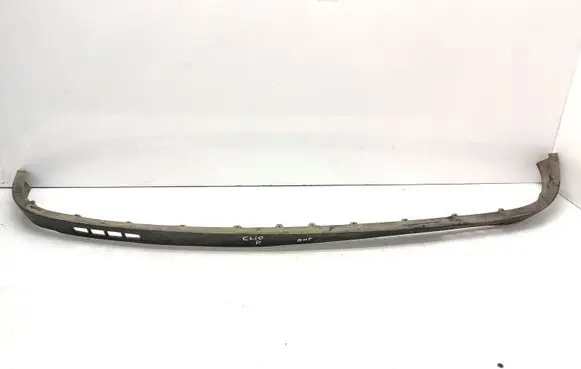 Front bumper lip