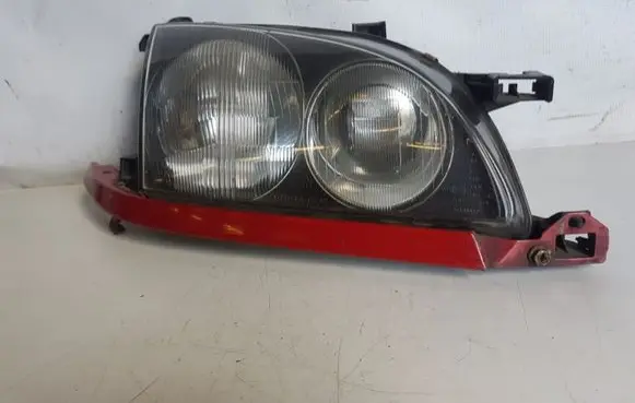 Toyota Avensis T220 Headlight/headlamp 54533365