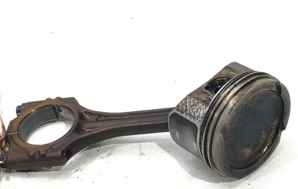 Volkswagen Polo IV 9N3 Piston with connecting rod AZQ