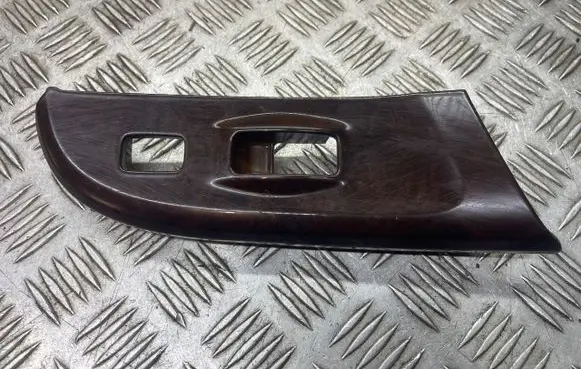 Nissan Primera Front door window switch trim 809602Y100
