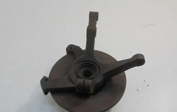 Suzuki Swift Cultus Front wheel hub spindle knuckle 